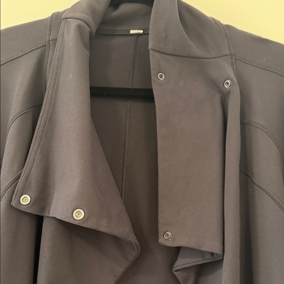 lululemon athletica Black Wrap Jacket with snaps - Picture 4 of 5
